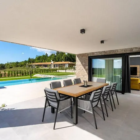 Angelina Holiday home Gracisce